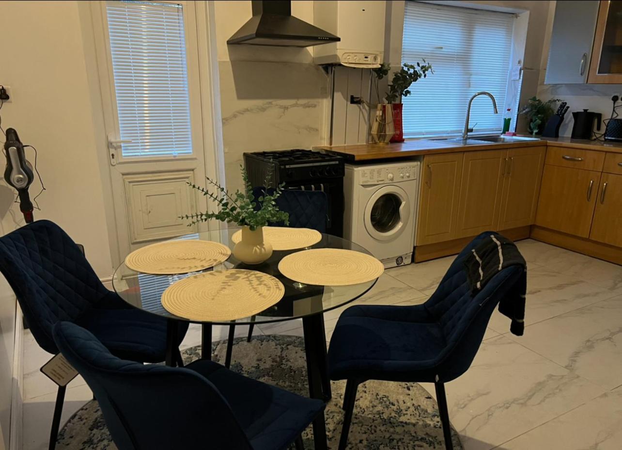3 Bedroom House Ferienhaus